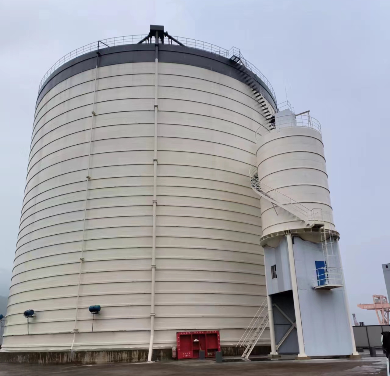 翁田镇10万吨水泥钢板库